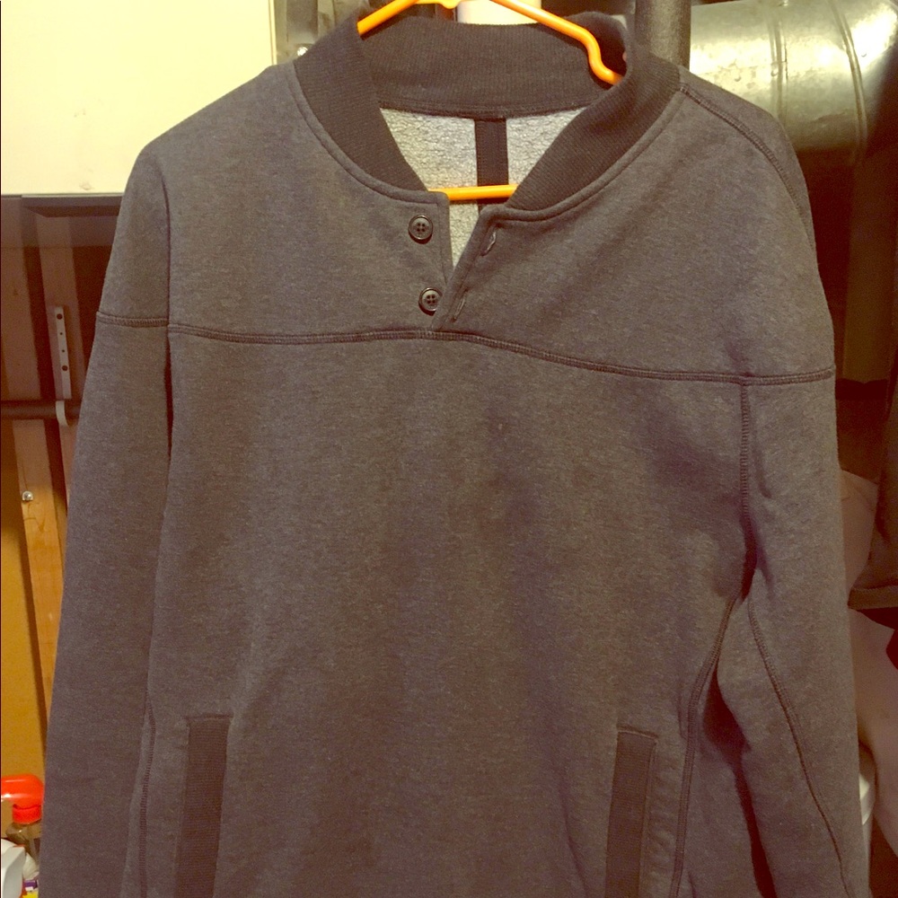 Lululemon sweatshirt